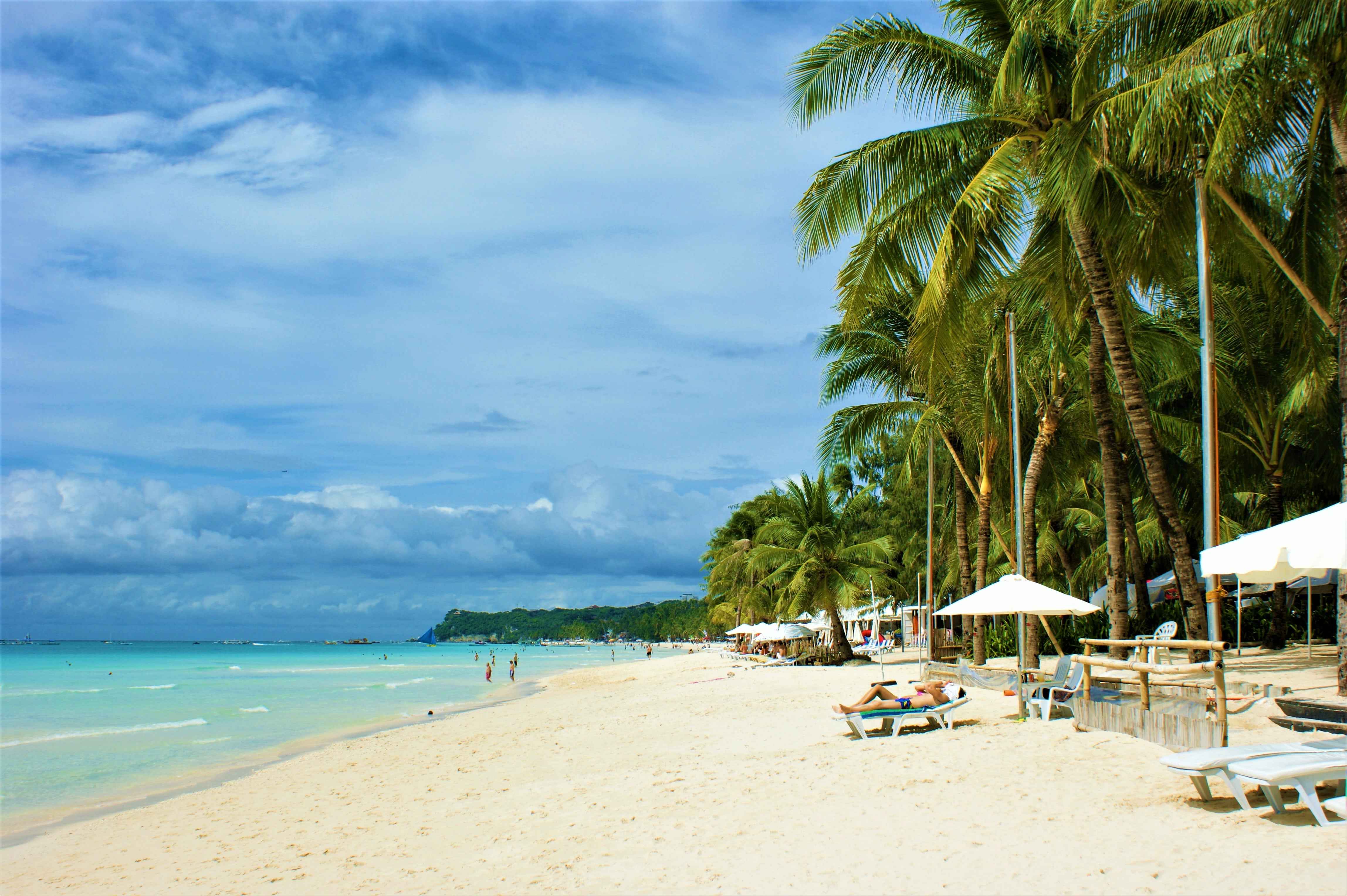 Strong Beach boracay-beach- – The Strong Traveller
